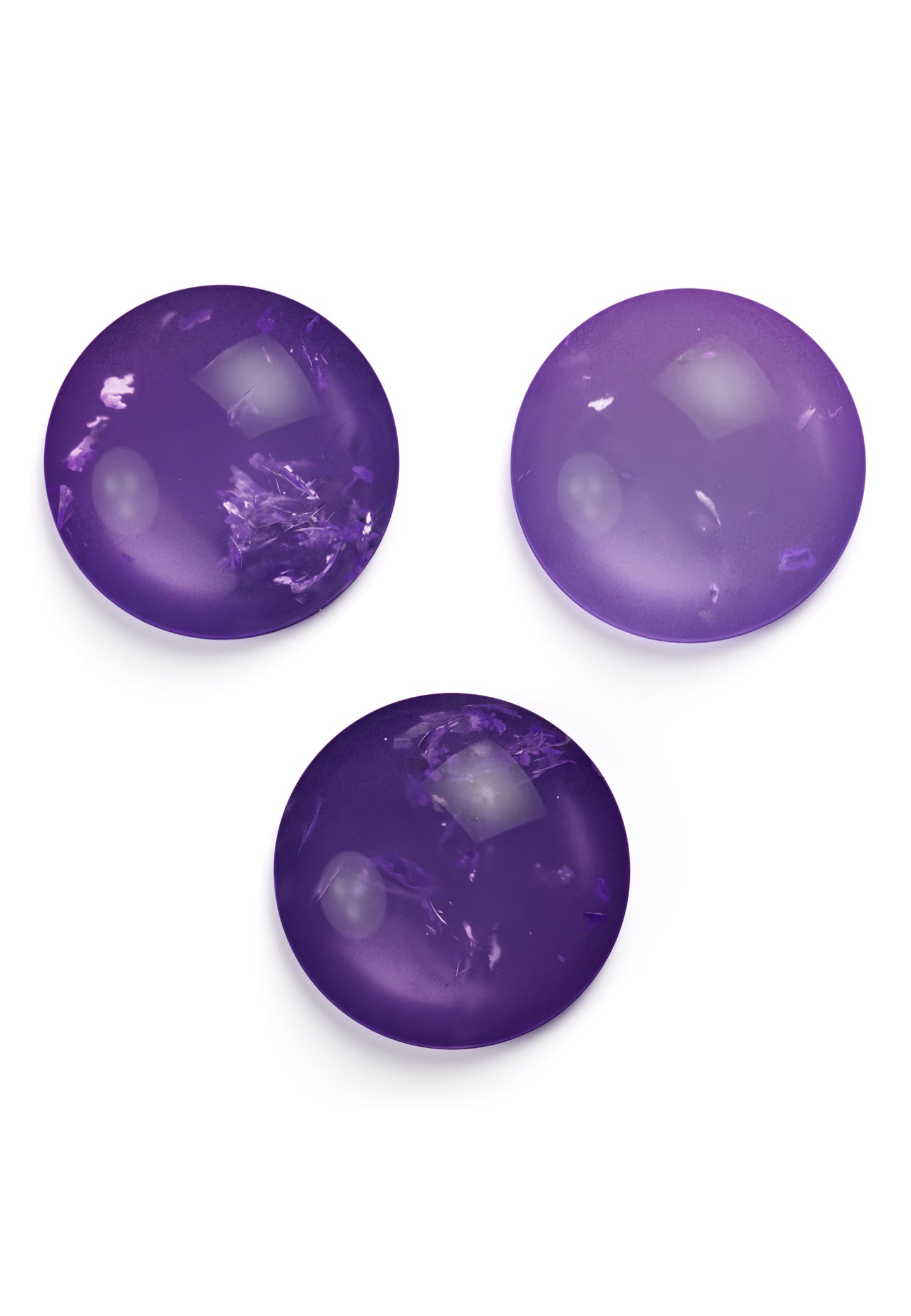 Ovalis gemstone amethyst